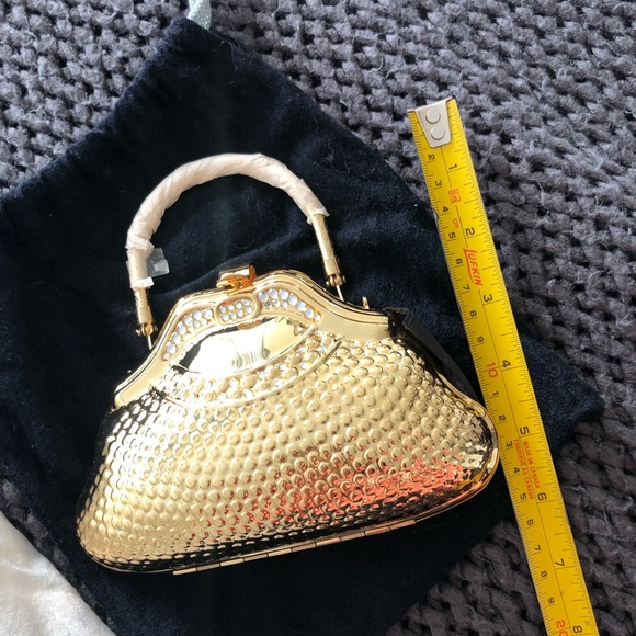 Vintage Gold Metal Clutch Purse - Picture 7 of 9